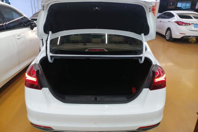 Used Geely Auto Emgrand 2018 1.5L CVT Luxury Model Trunk
