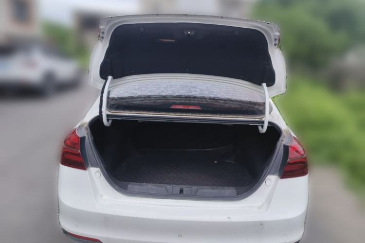 Used Geely Auto Emgrand 2018 1.5L CVT Upward Connect Edition Trunk