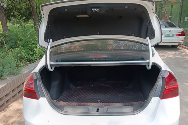 Used Geely Auto Emgrand 2018 1.5L CVT Upward Connect Edition Trunk