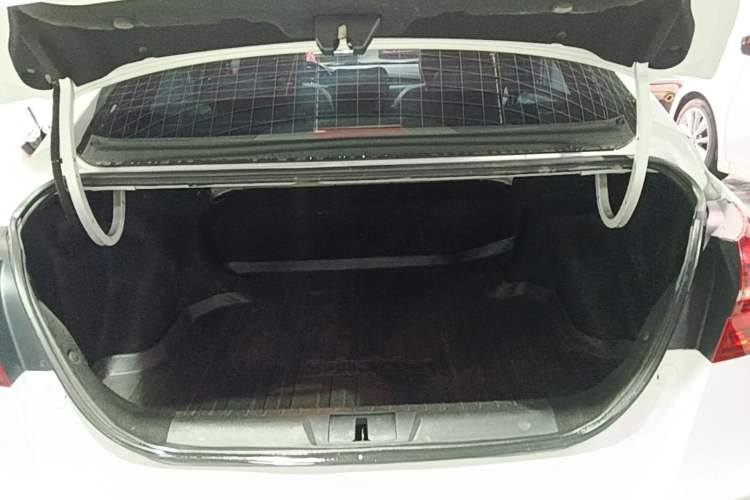 Used Geely Auto Emgrand 2018 1.5L CVT Upward Connect Edition Trunk