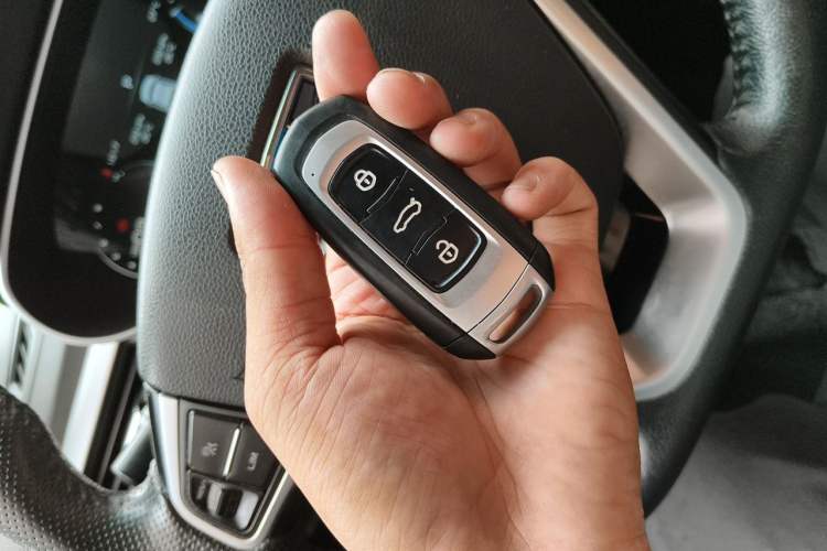 Used Geely Auto Emgrand 2018 1.5L CVT Upward Connect Edition Vehicle Key