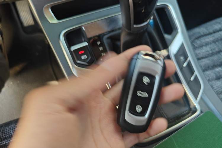 Used Geely Auto Emgrand 2018 1.5L CVT Upward Connect Edition Vehicle Key