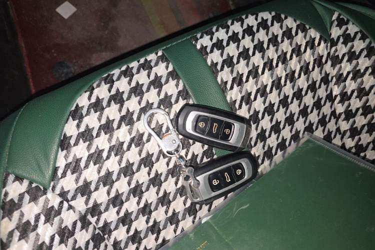 Used Geely Auto Emgrand 2018 1.5L Manual Upward Connect Edition Vehicle Key