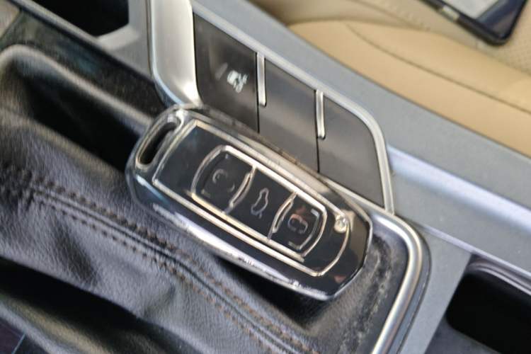 Used Geely Auto Emgrand 2018 1.5L CVT Luxury Model Vehicle Key