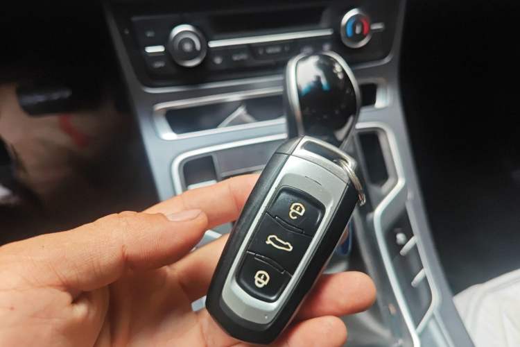 Used Geely Auto Emgrand 2018 1.5L CVT Upward Connect Edition Vehicle Key