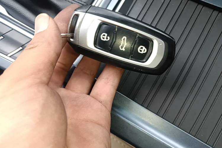 Used Geely Auto Emgrand 2018 1.5L CVT Luxury Model Vehicle Key