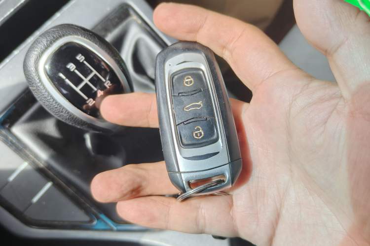 Used Geely Auto Emgrand 2018 1.5L Manual Upward Connect Edition Vehicle Key
