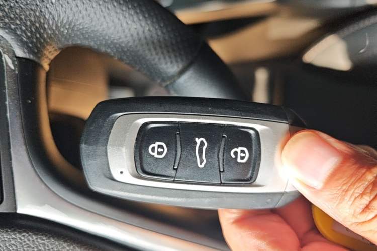 Used Geely Auto Emgrand 2018 1.5L Manual Upward Connect Edition Vehicle Key