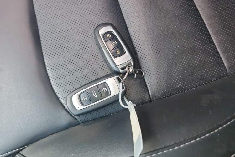 Used Geely Auto Emgrand 2018 1.5L CVT Upward Connect Edition Vehicle Key