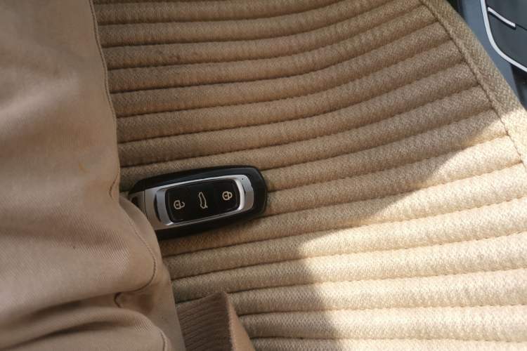 Used Geely Auto Emgrand 2018 1.5L CVT Luxury Model Vehicle Key