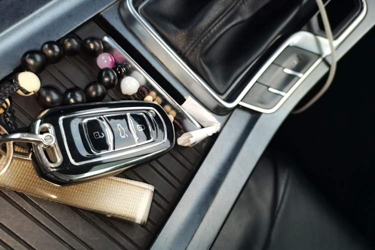 Used Geely Auto Emgrand 2018 1.5L CVT Upward Connect Edition Vehicle Key