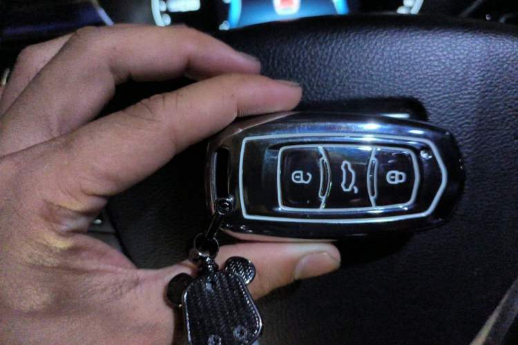 Used Geely Auto Emgrand 2018 1.5L CVT Upward Connect Edition Vehicle Key
