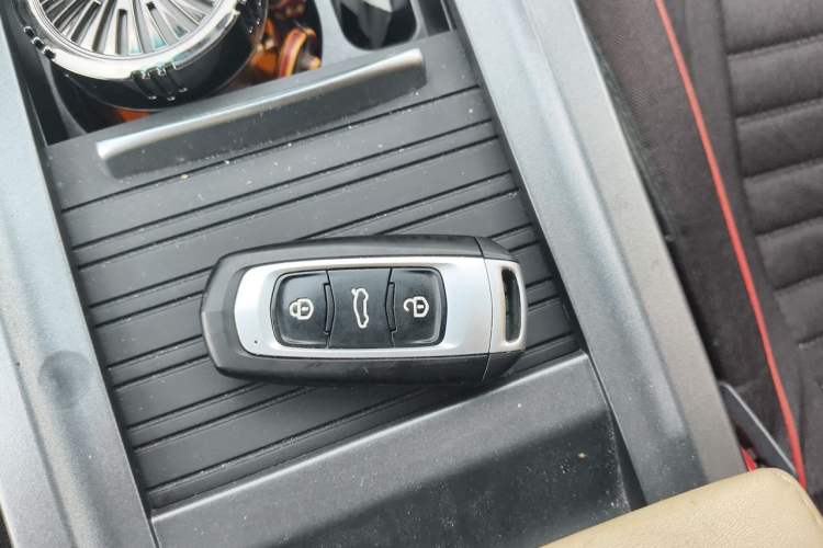 Used Geely Auto Emgrand 2018 1.5L CVT Luxury Model Vehicle Key