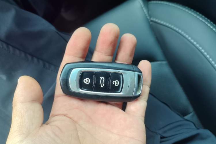 Used Geely Auto Emgrand 2018 1.5L CVT Upward Connect Edition Vehicle Key