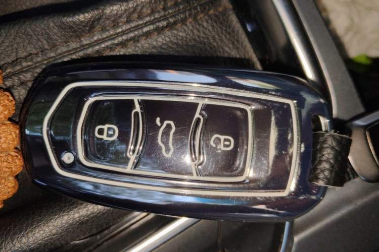 Used Geely Auto Emgrand 2018 1.5L CVT Upward Connect Edition Vehicle Key