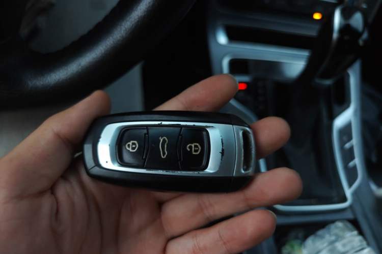 Used Geely Auto Emgrand 2018 1.5L CVT Upward Connect Edition Vehicle Key