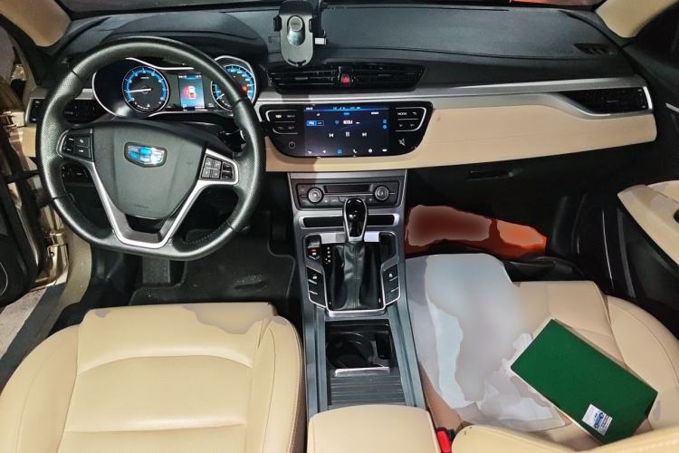 Used Geely Auto Emgrand 2018 1.5L CVT Luxury Model Center Console