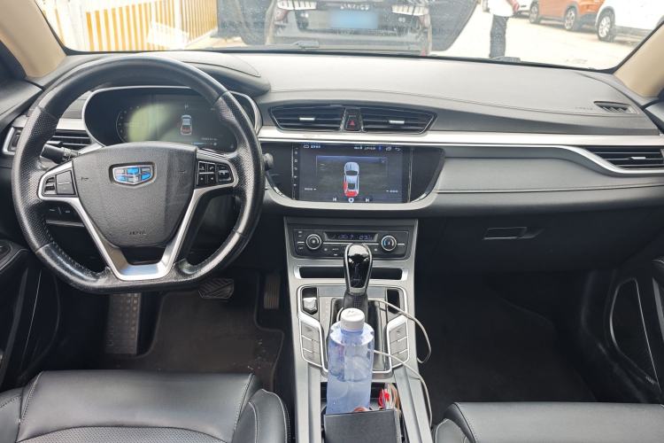 Used Geely Auto Emgrand 2018 1.5L CVT Upward Connect Edition Center Console