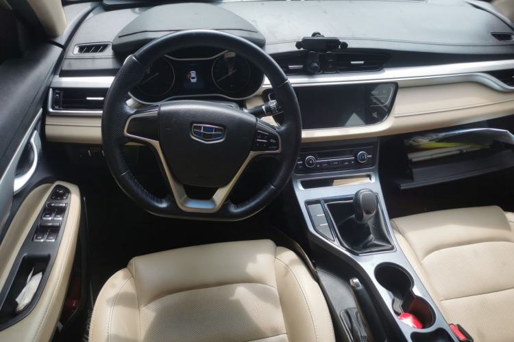 Used Geely Auto Emgrand 2018 1.5L Manual Luxury Model Center Console