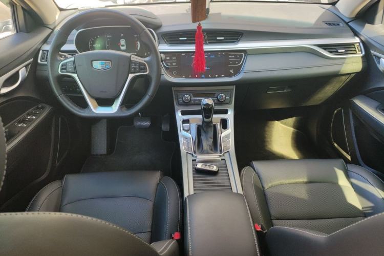 Used Geely Auto Emgrand 2018 1.5L CVT Upward Connect Edition Center Console