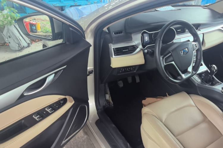 Used Geely Auto Emgrand 2018 1.5L Manual Luxury Model Driver Seat
