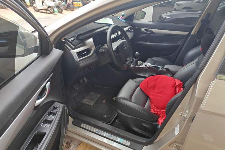 Used Geely Auto Emgrand 2018 1.5L Manual Upward Connect Edition Driver Seat