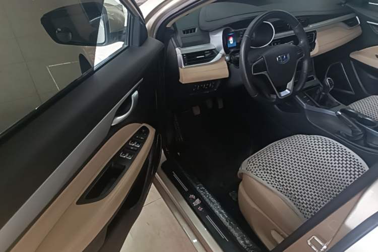 Used Geely Auto Emgrand 2018 1.5L Manual Luxury Model Driver Seat