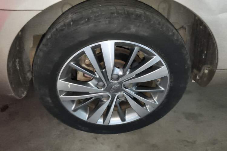 Used Geely Auto Emgrand 2018 1.5L CVT Upward Connect Edition Exterior 2