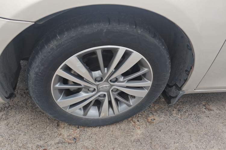 Used Geely Auto Emgrand 2018 1.5L CVT Upward Connect Edition Exterior 4