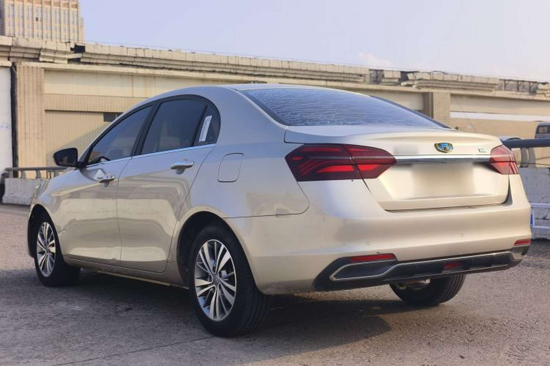 Used Geely Auto Emgrand 2018 1.5L CVT Upward Connect Edition Exterior 8