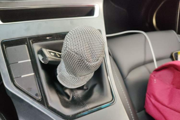 Used Geely Auto Emgrand 2018 1.5L Manual Upward Connect Edition Gear Lever