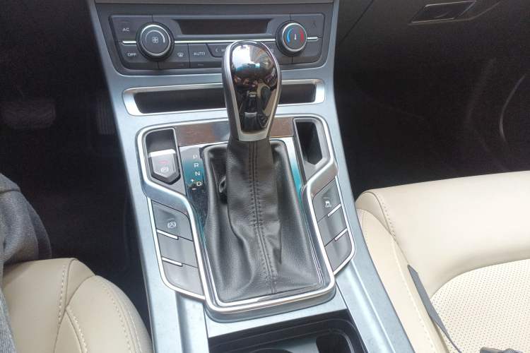 Used Geely Auto Emgrand 2018 1.5L CVT Luxury Model Gear Lever