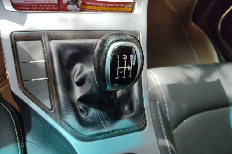 Used Geely Auto Emgrand 2018 1.5L Manual Upward Connect Edition Gear Lever