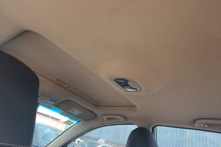 Used Geely Auto Emgrand 2018 1.5L CVT Upward Connect Edition Headliner