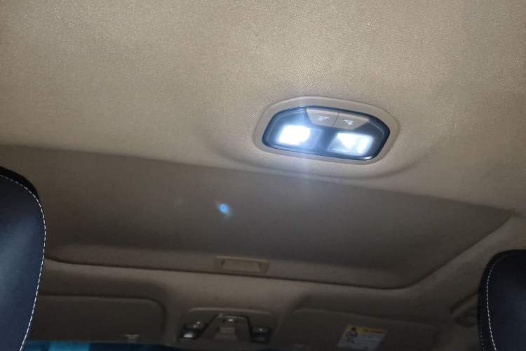 Used Geely Auto Emgrand 2018 1.5L CVT Upward Connect Edition Headliner