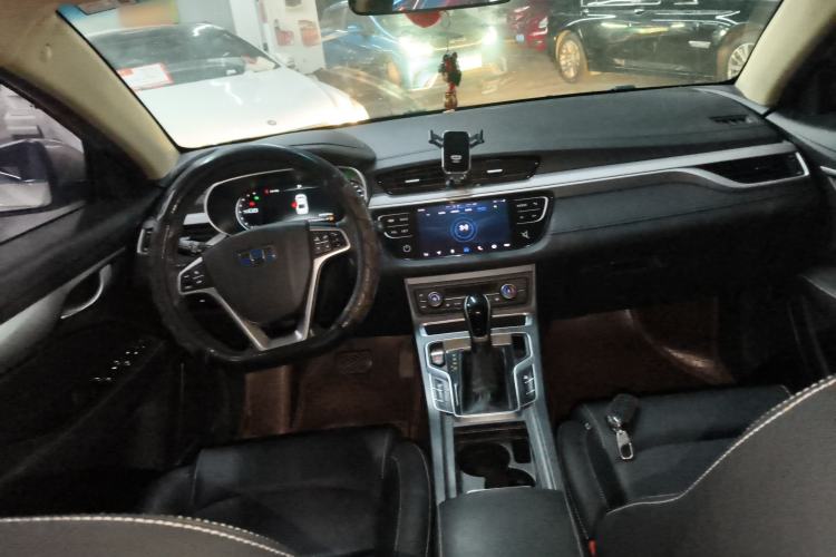 Used Geely Auto Emgrand 2018 1.5L CVT Upward Connect Edition Interior 2