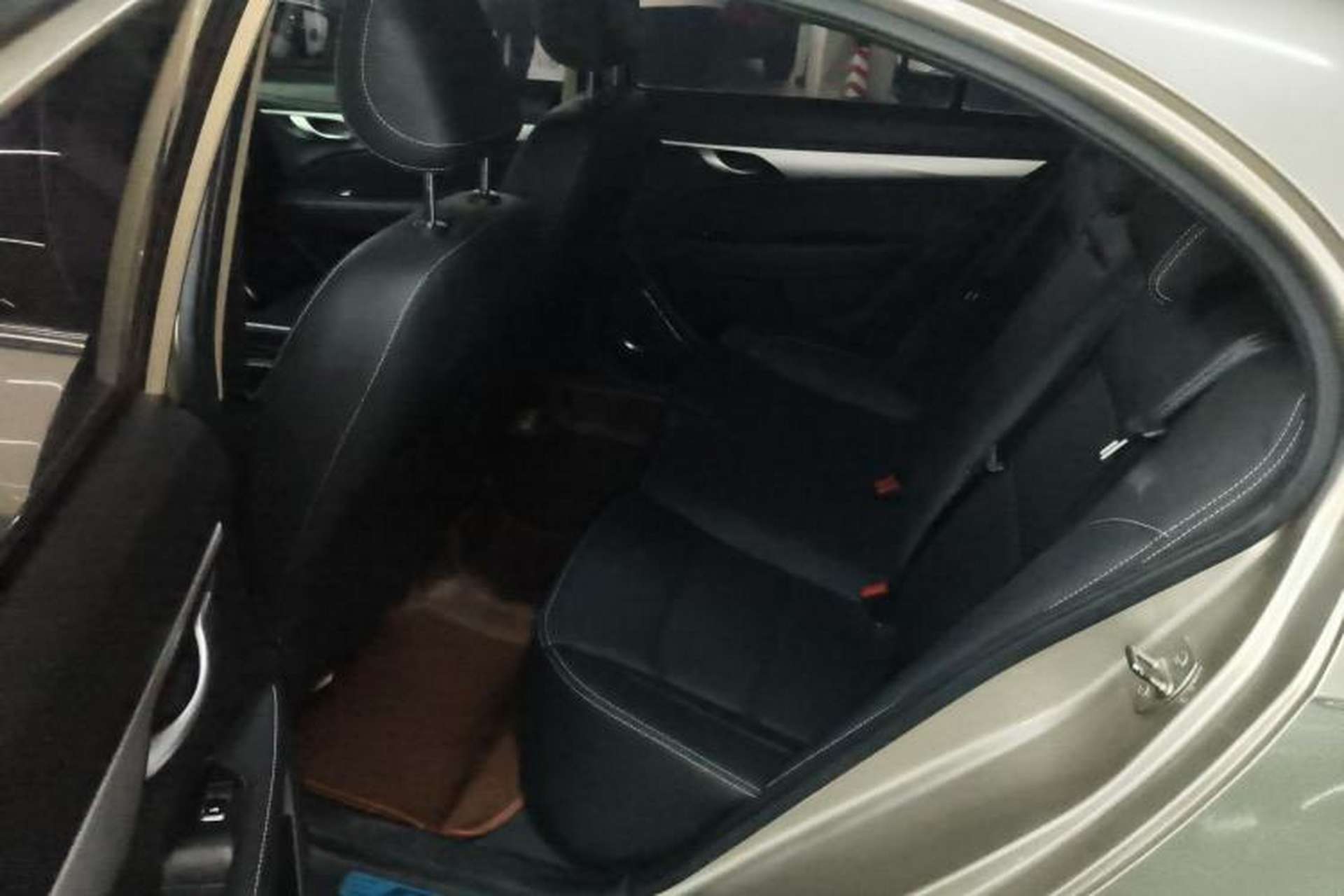 Used Geely Auto Emgrand 2018 1.5L CVT Upward Connect Edition Interior 4