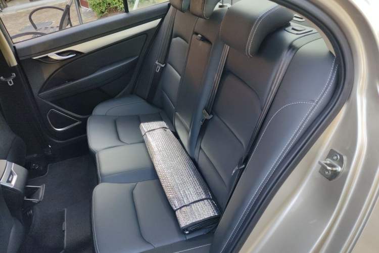 Used Geely Auto Emgrand 2018 1.5L Manual Upward Connect Edition Left Rear Seat