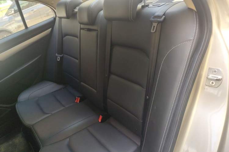 Used Geely Auto Emgrand 2018 1.5L CVT Upward Connect Edition Left Rear Seat