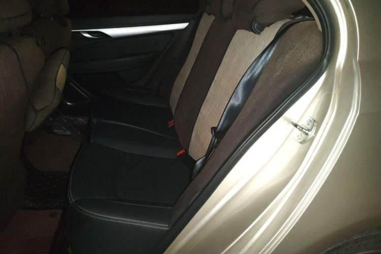 Used Geely Auto Emgrand 2018 1.5L Manual Upward Connect Edition Left Rear Seat