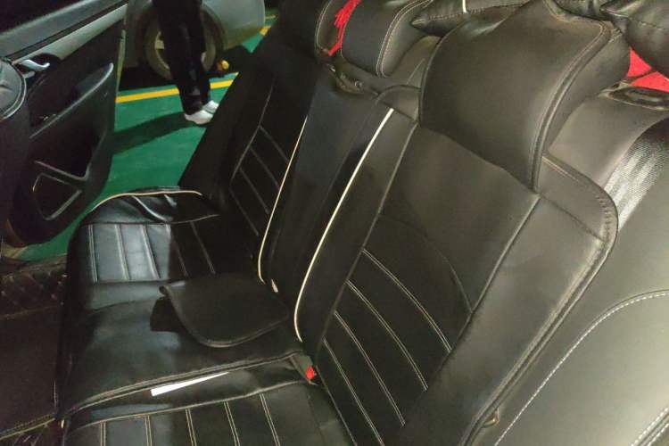Used Geely Auto Emgrand 2018 1.5L Manual Upward Connect Edition Left Rear Seat