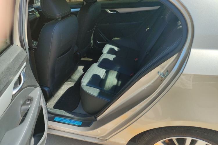 Used Geely Auto Emgrand 2018 1.5L CVT Upward Connect Edition Left Rear Seat