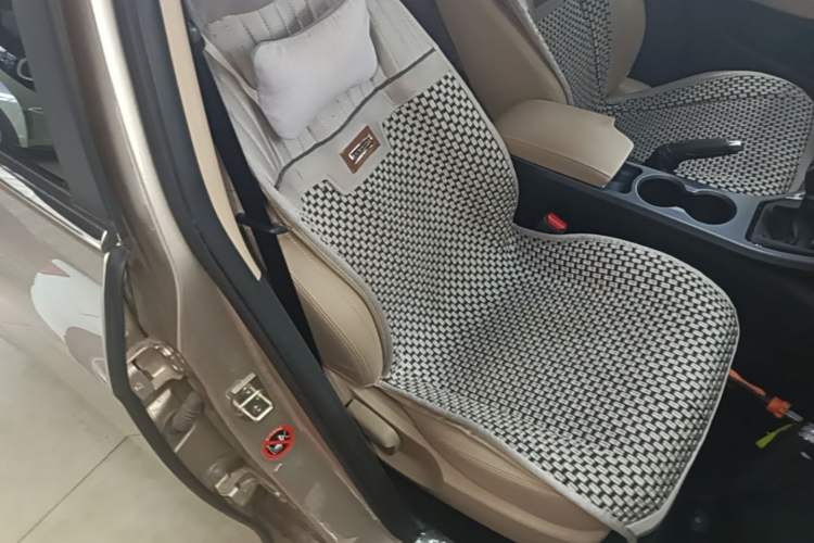 Used Geely Auto Emgrand 2018 1.5L Manual Luxury Model Right Front Seat