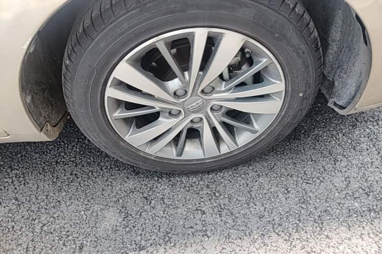 Used Geely Auto Emgrand 2018 1.5L CVT Upward Connect Edition Right Front Wheel Hub