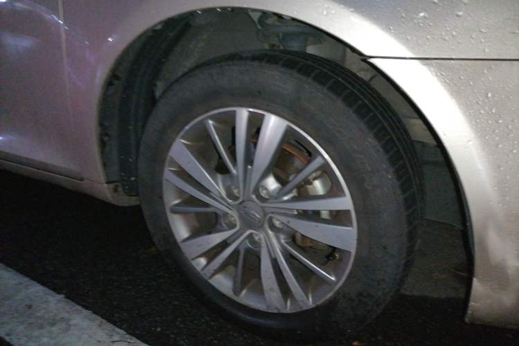 Used Geely Auto Emgrand 2018 1.5L CVT Upward Connect Edition Right Front Wheel Hub