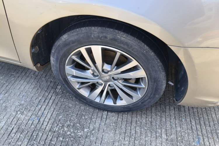 Used Geely Auto Emgrand 2018 1.5L CVT Upward Connect Edition Right Front Wheel Hub