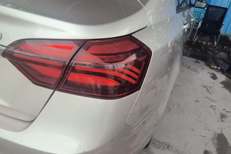 Used Geely Auto Emgrand 2018 1.5L Manual Luxury Model Right Rear Taillight
