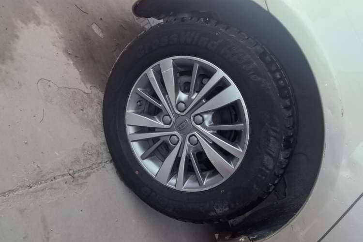 Used Geely Auto Emgrand 2018 1.5L Manual Luxury Model Right Rear Wheel Hub