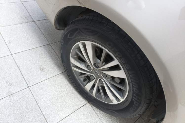 Used Geely Auto Emgrand 2018 1.5L CVT Luxury Model Right Rear Wheel Hub