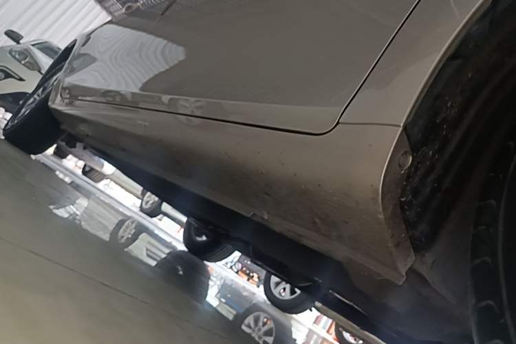 Used Geely Auto Emgrand 2018 1.5L Manual Luxury Model Right Side Sill